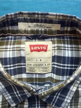 Levi's Men's Blue and Olive Plaid Button-Down Shirt